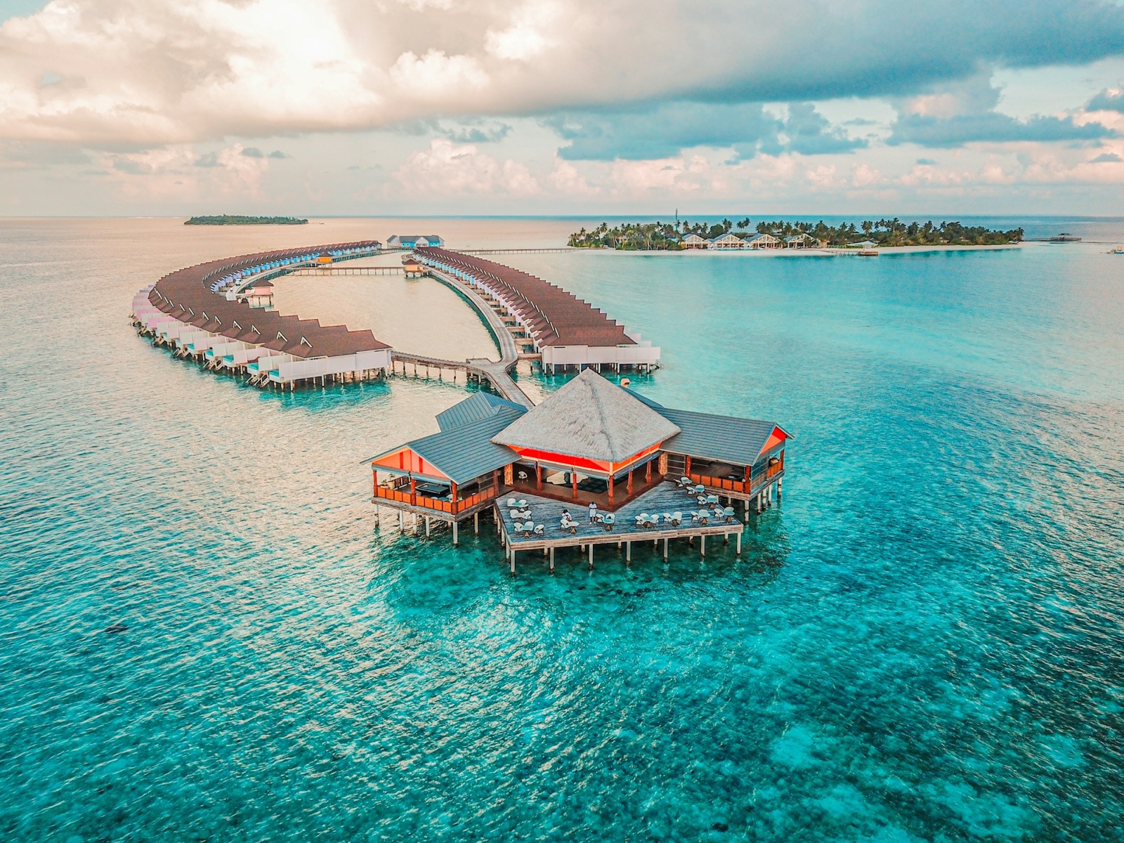 maldives luxury resort